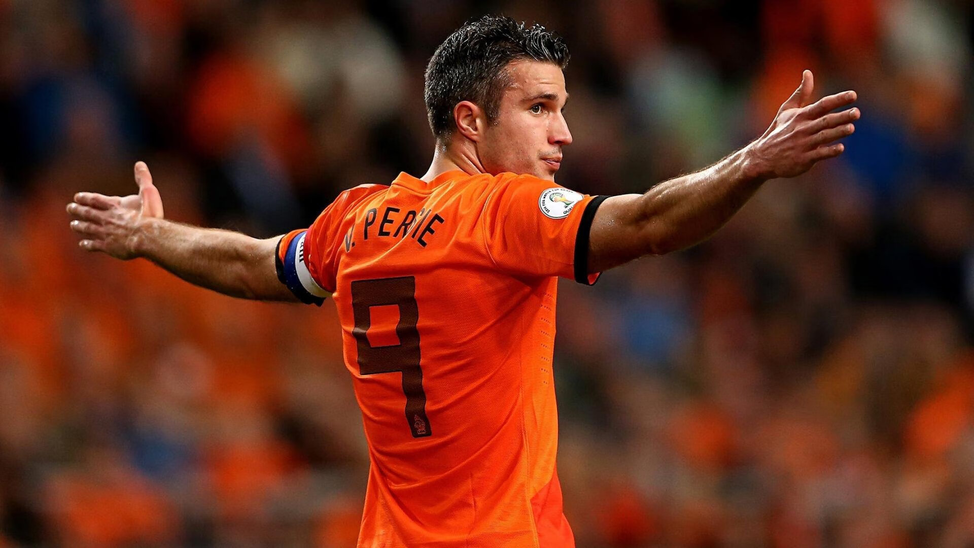 Popovici蝉联男子200 m自由泳金牌